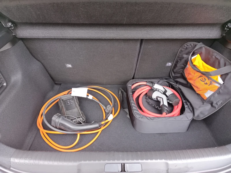 DS DS 3 Crossback E-TENSE, снимка 13 - Автомобили и джипове - 44087171