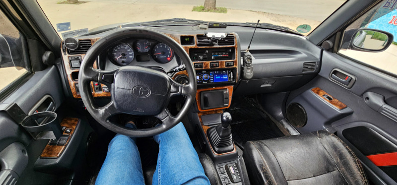 Toyota Rav4 2.0i -АГУ, снимка 9 - Автомобили и джипове - 44373062