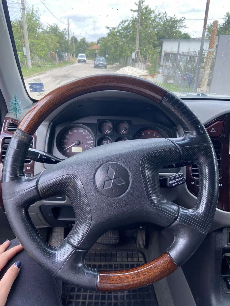 Mitsubishi Pajero 3.2dit, снимка 11 - Автомобили и джипове - 52705048