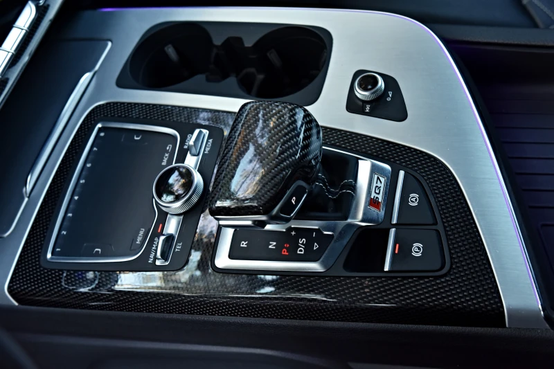 Audi SQ7 6+ 1, снимка 12 - Автомобили и джипове - 52442556