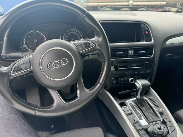 Audi Q5, снимка 9 - Автомобили и джипове - 48497968