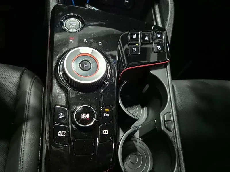 Kia Sportage LPG 2.0| Pano| Dist| Memo| 360| ����| O����|  | Mobile.bg � ����������� 15