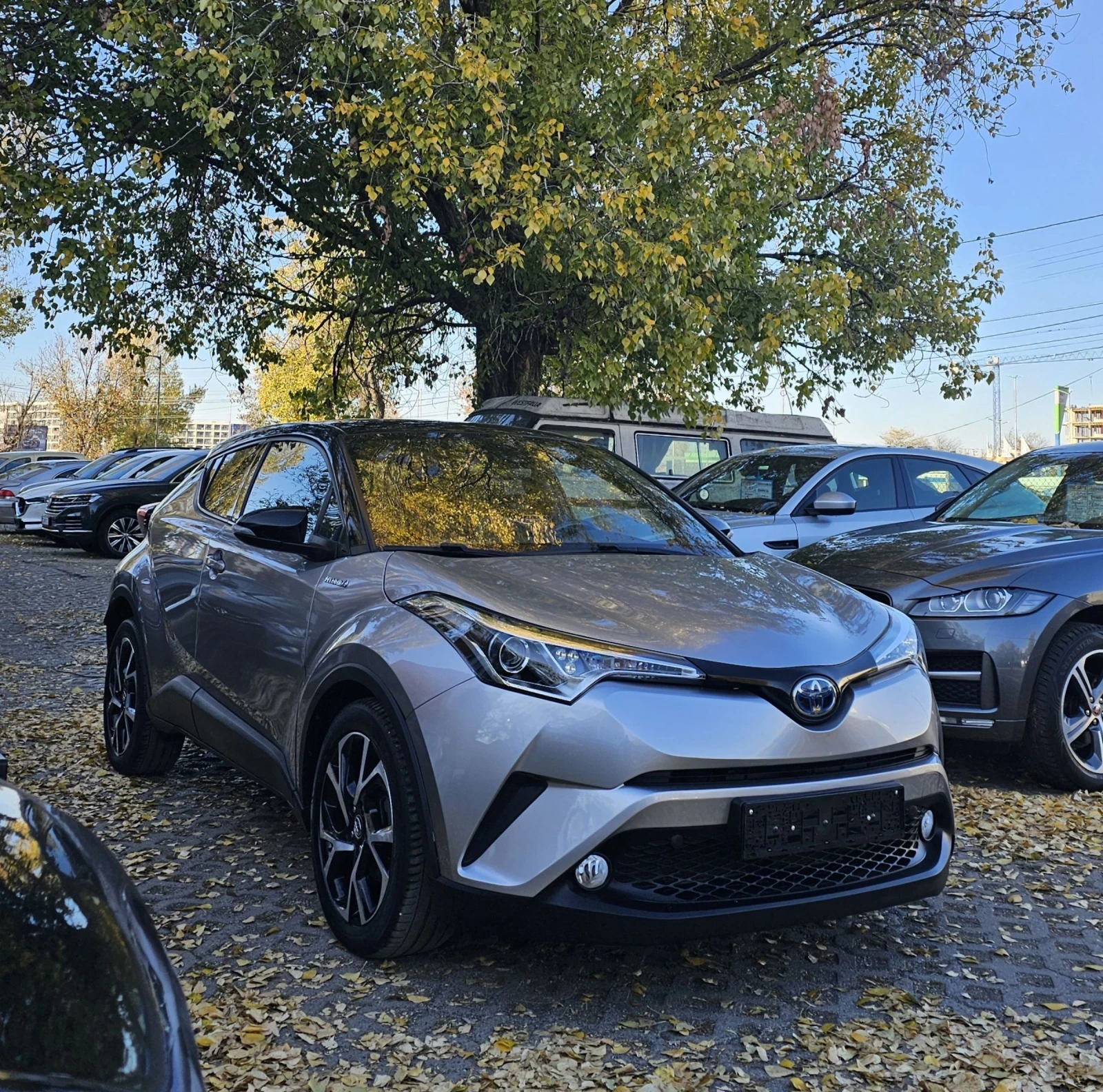 Toyota C-HR 1.8 Hybrid Камера KeylessGo 122, 000км. - изображение 3