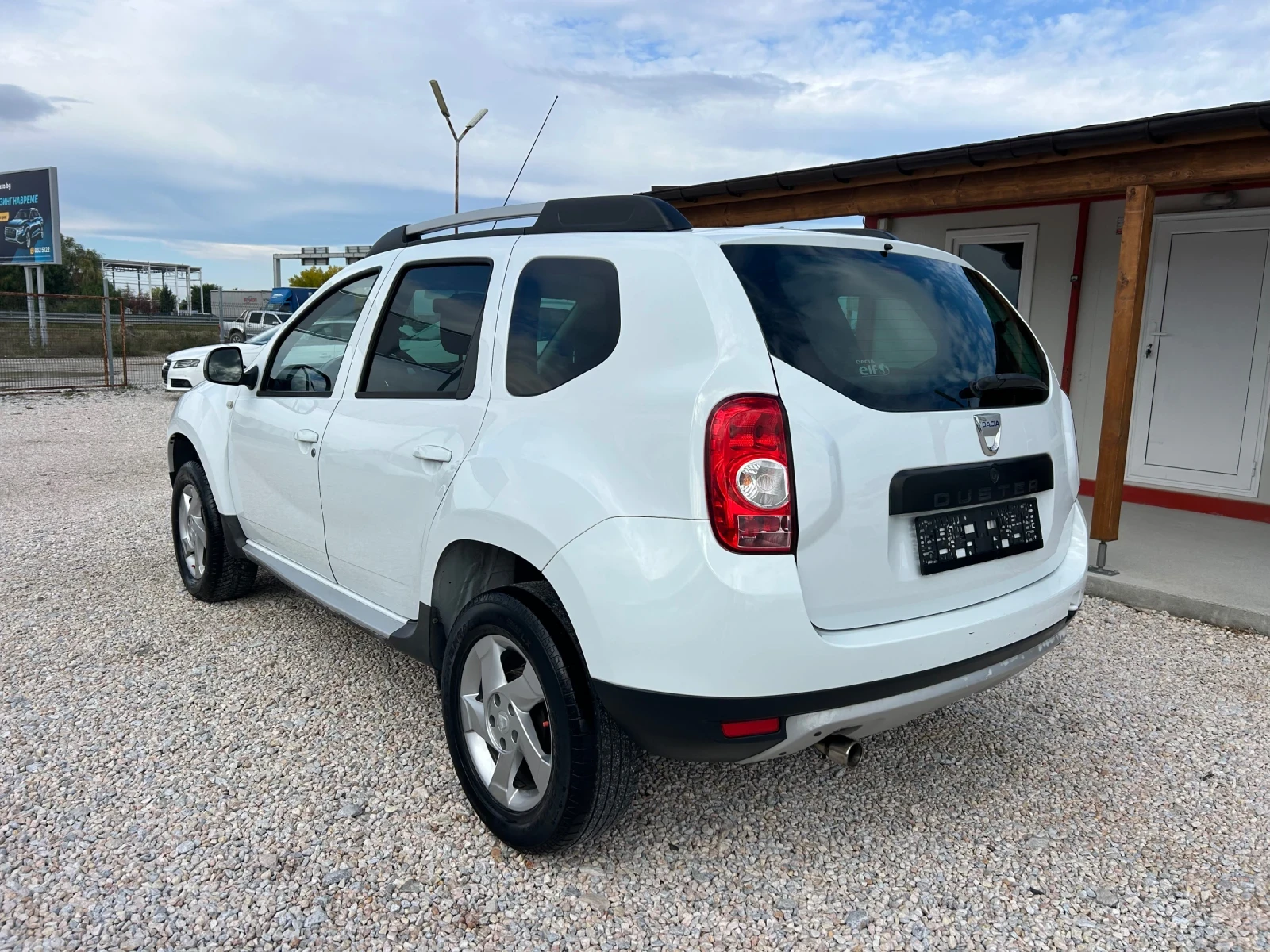 Dacia Duster * 1.6i* 105к.с* ГАЗ*  - изображение 4
