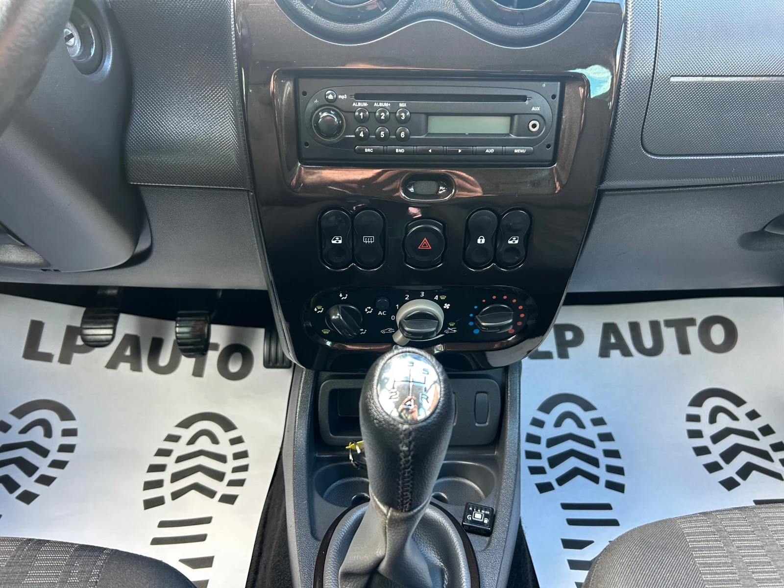 Dacia Duster * 1.6i* 105.* *  | Mobile.bg   12