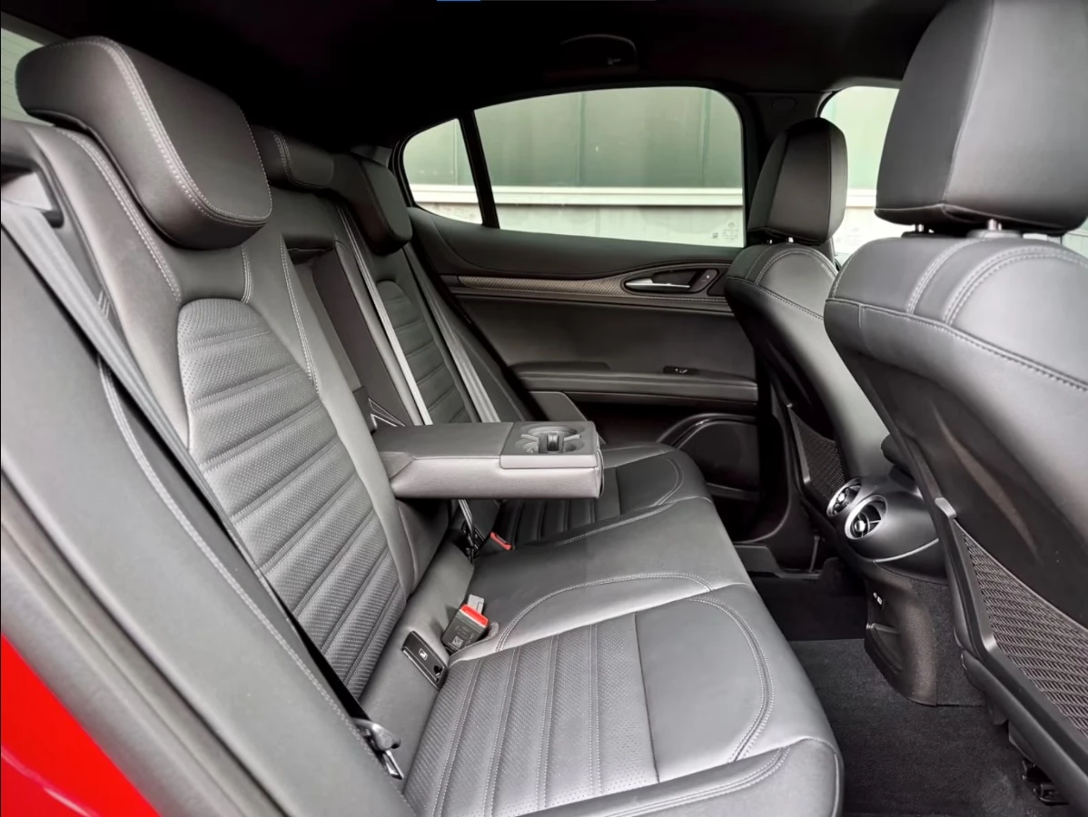 Alfa Romeo Stelvio 2.9 V6* Bi-Turbo* Quadrifoglio - изображение 8