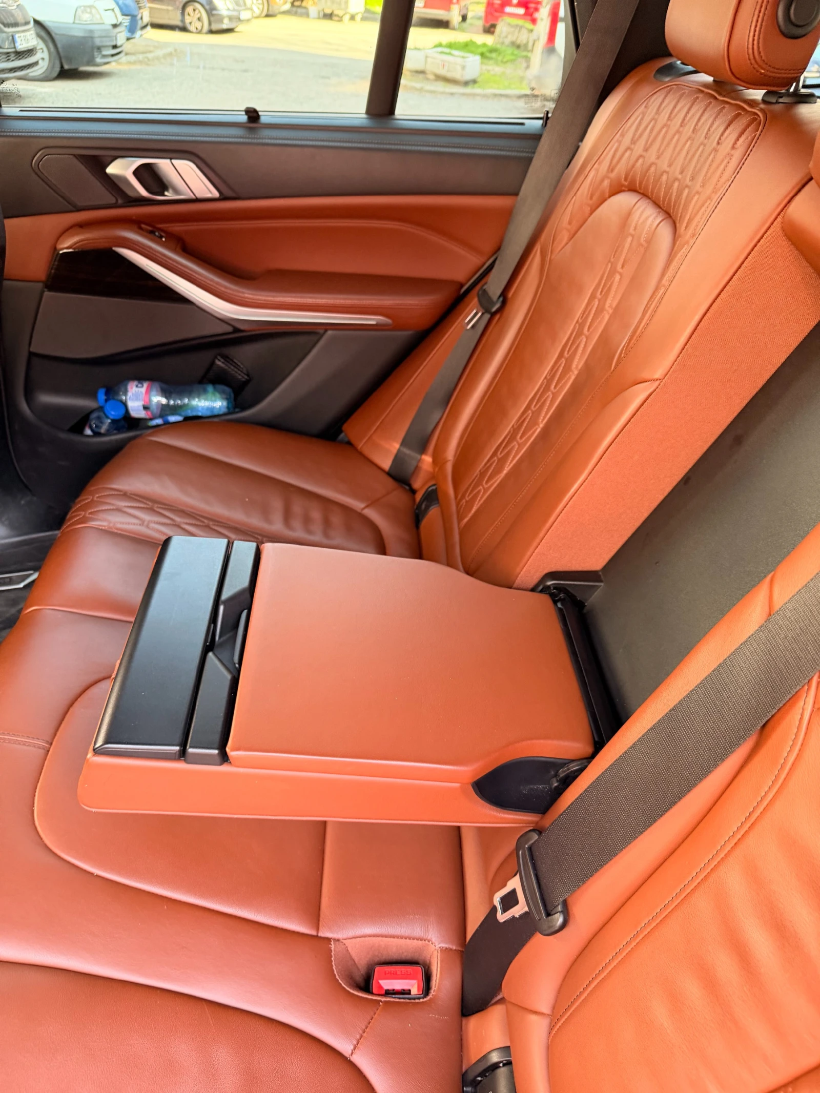 BMW X5 M50d Individual| Innovation| Laser| HarmanKardon| , снимка 16 - Автомобили и джипове - 53858840