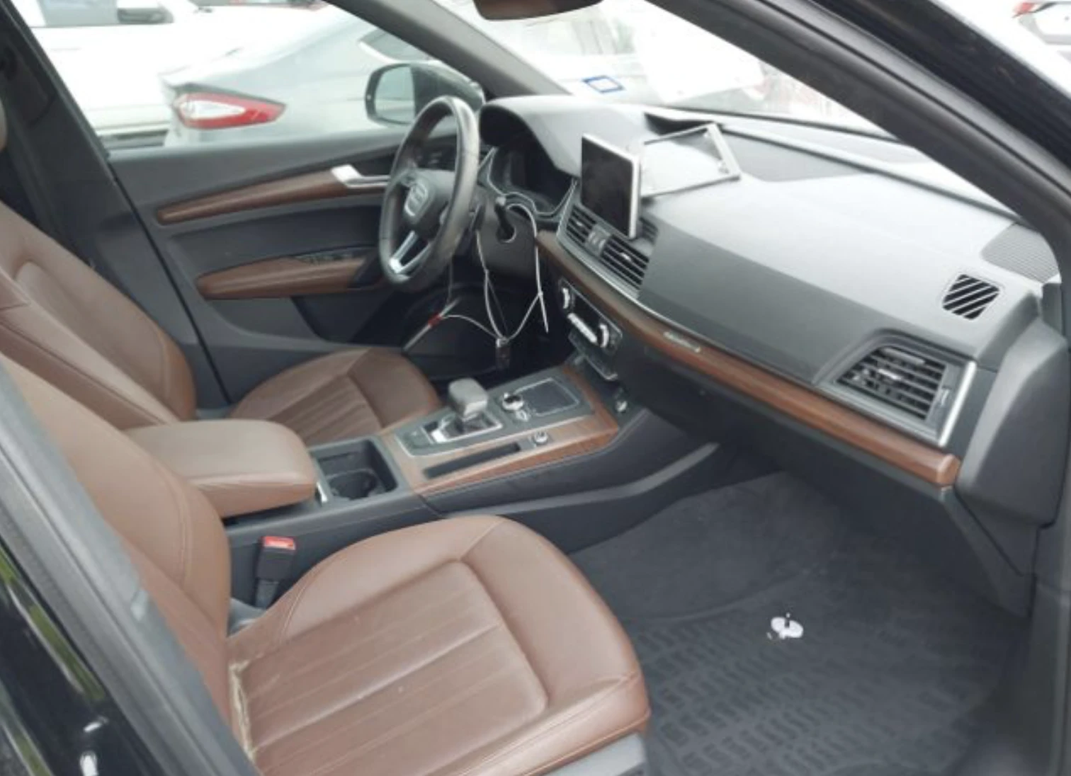 Audi Q5 PREMIUM PLUS* QUATTRO* CARFAX* АВТОЛИЗИНГ, снимка 5 - Автомобили и джипове - 53903915