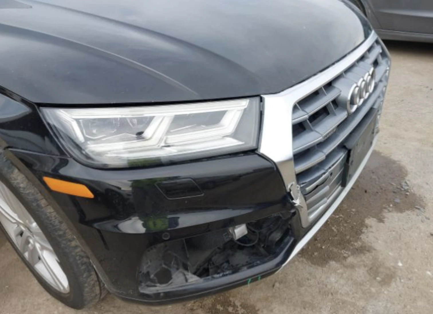 Audi Q5 PREMIUM PLUS* QUATTRO* CARFAX* АВТОЛИЗИНГ, снимка 11 - Автомобили и джипове - 53903915