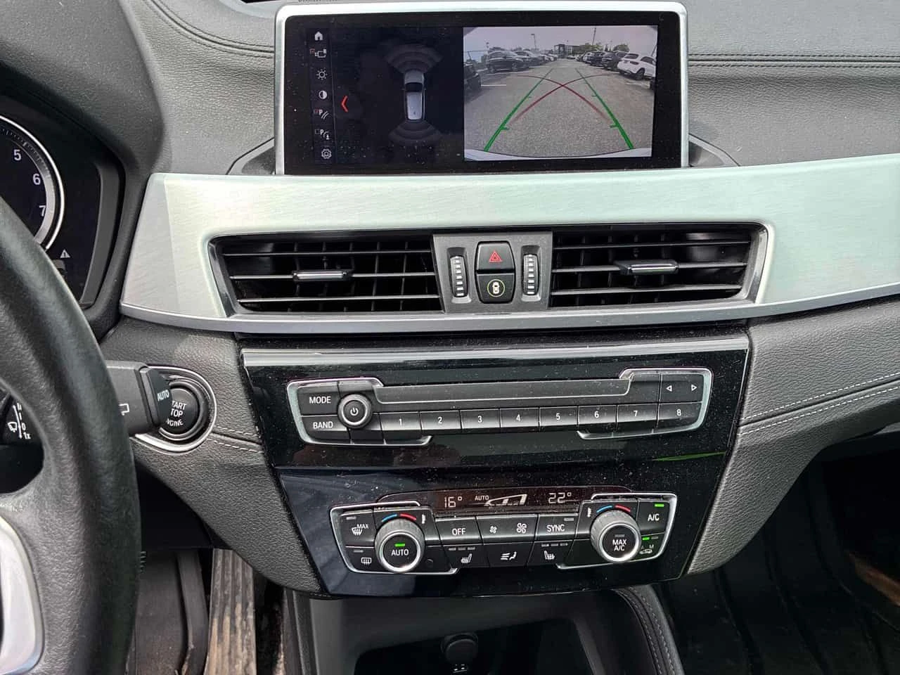 BMW X1 xDrive28i/ПАНОРАМА/ПОДГРЕВИ, снимка 9 - Автомобили и джипове - 54887894