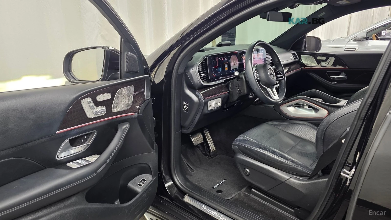Mercedes-Benz GLE 400 AMG* 4MATIC* ПОДГРЕВ* ОБДУХВАНЕ* ПАНОРАМА* 360* HE, снимка 10 - Автомобили и джипове - 54913889