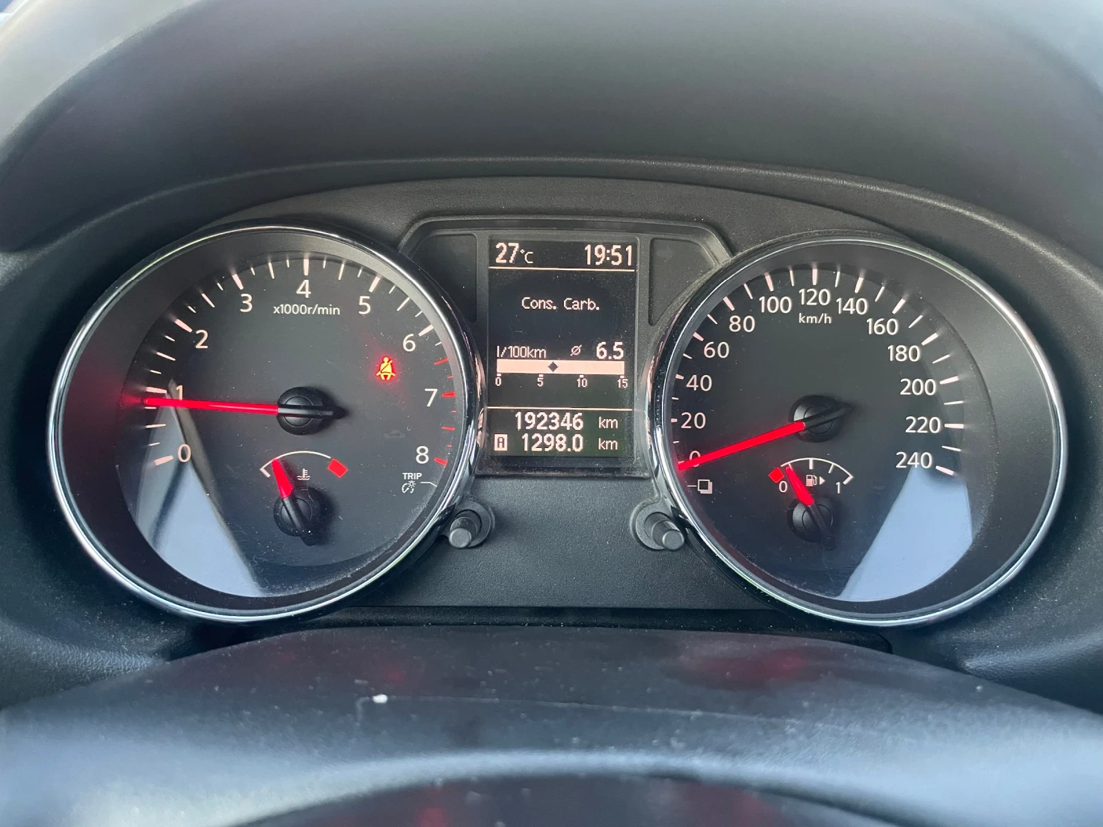 Nissan Qashqai + 2 1.6 БЕНЗИН, снимка 13 - Автомобили и джипове - 55053164