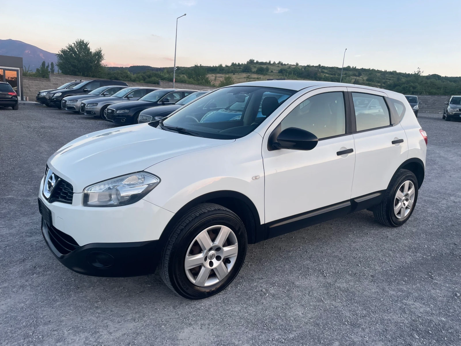 Nissan Qashqai + 2 1.6 БЕНЗИН