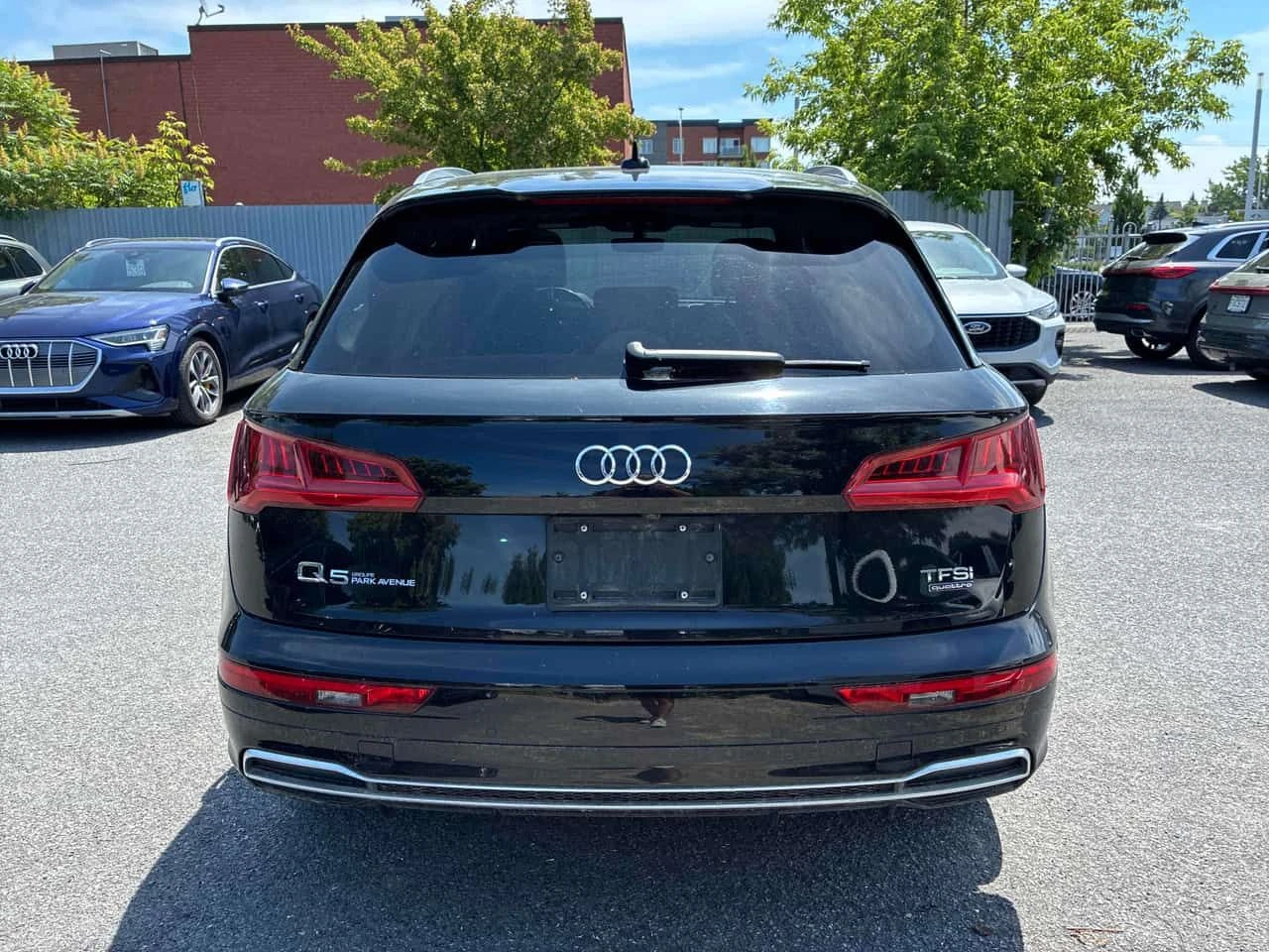 Audi Q5 * Progressiv * CARFAX * БЕЗ ПЪРВОНАЧАЛНА ВНОСКА, снимка 4 - Автомобили и джипове - 55054281