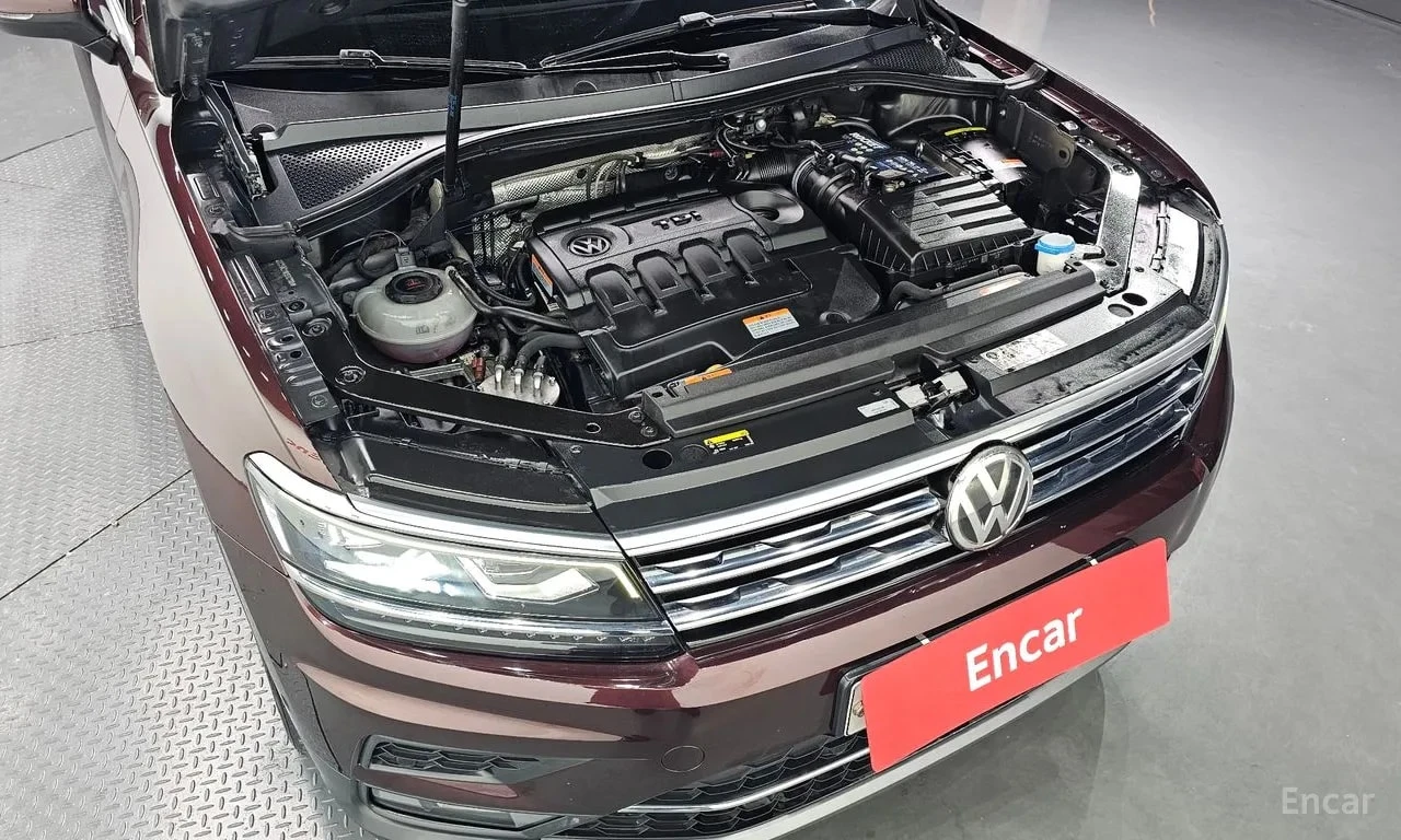 VW Tiguan * 2.0 TDI 4Motion Prestige * ЦЕНА ДО БГ, снимка 17 - Автомобили и джипове - 55886791