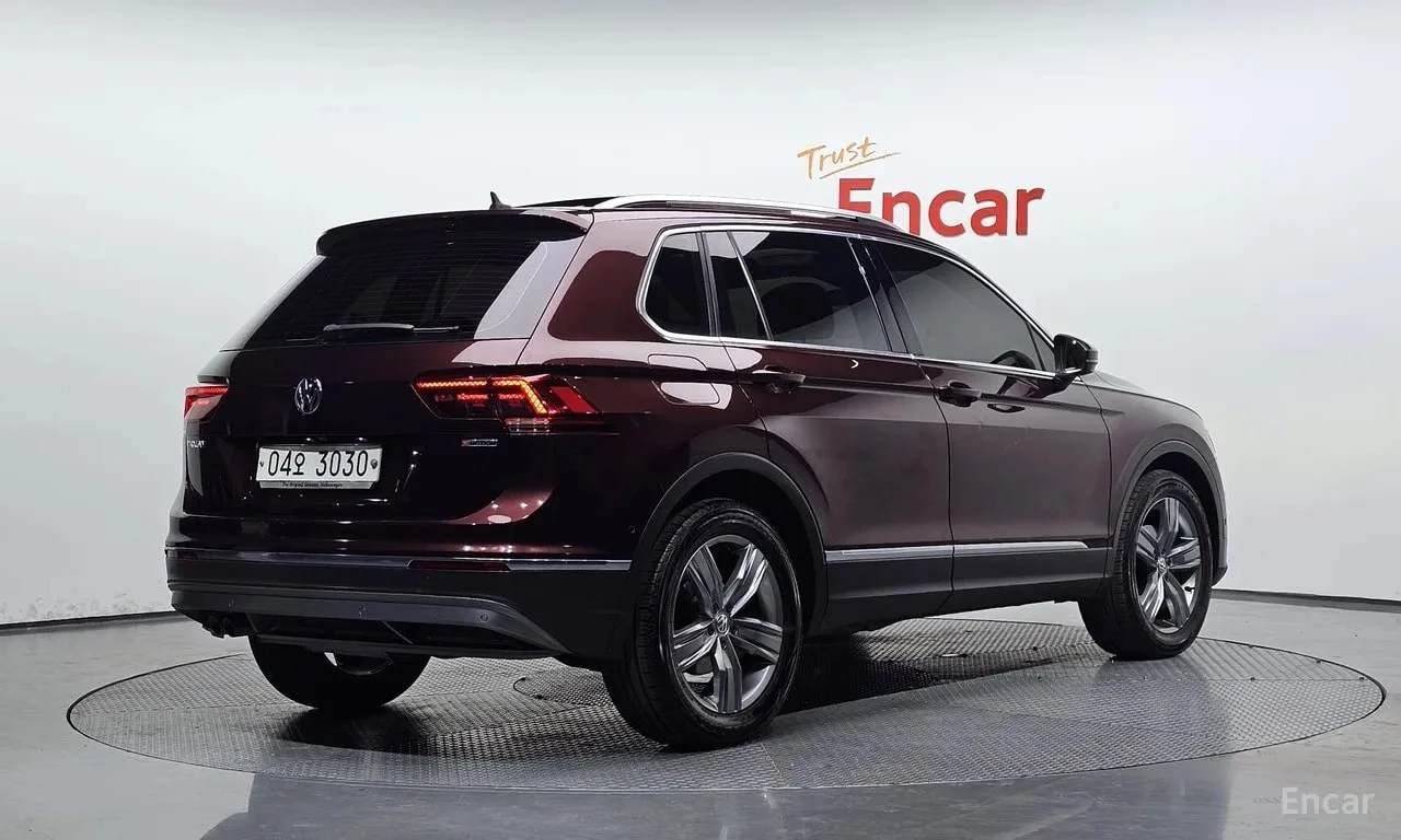 VW Tiguan * 2.0 TDI 4Motion Prestige * ЦЕНА ДО БГ, снимка 2 - Автомобили и джипове - 55886791