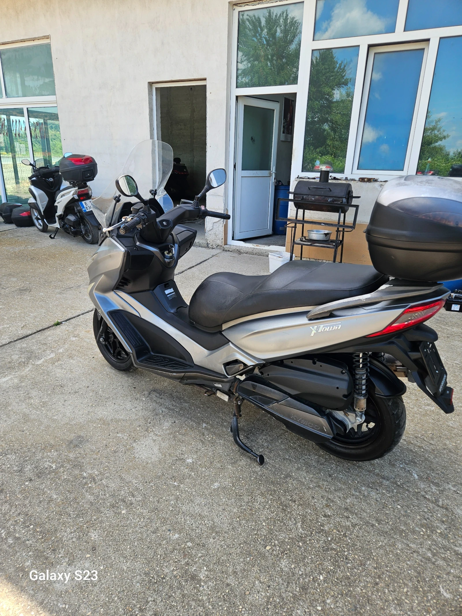 Kymco Xciting X taun 300i ABS  perfekten, снимка 5 - Мотоциклети и мототехника - 55220791