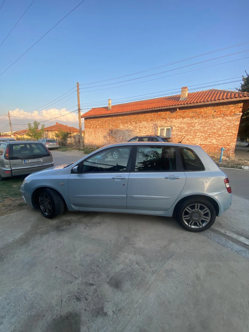 Fiat Stilo, снимка 4 - Автомобили и джипове - 46492347