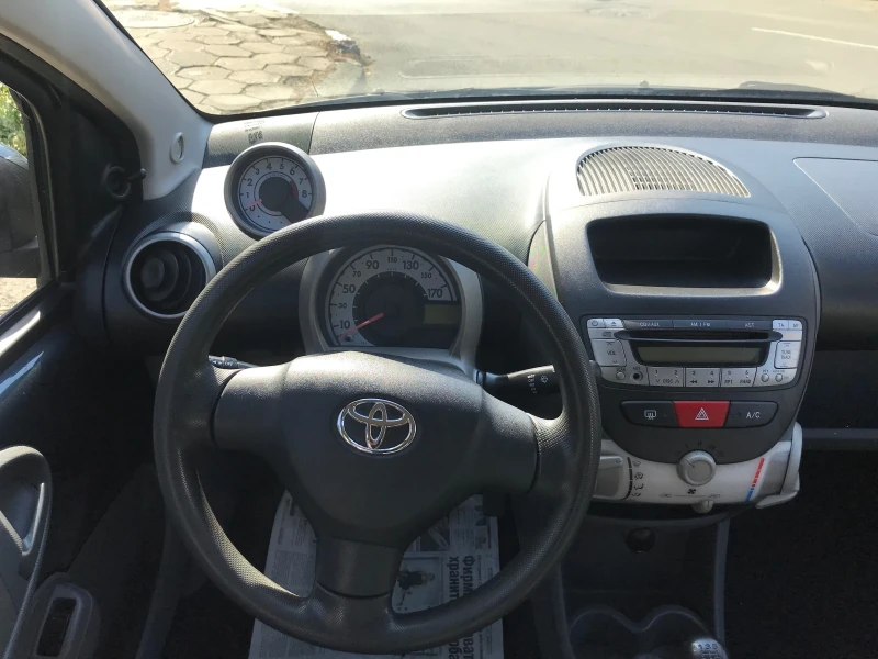 Toyota Aygo, снимка 6 - Автомобили и джипове - 47085635