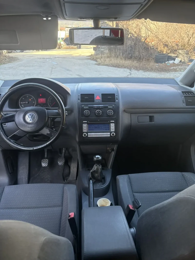 VW Touran 1.9tdi, 105коня, снимка 6 - Автомобили и джипове - 48365904