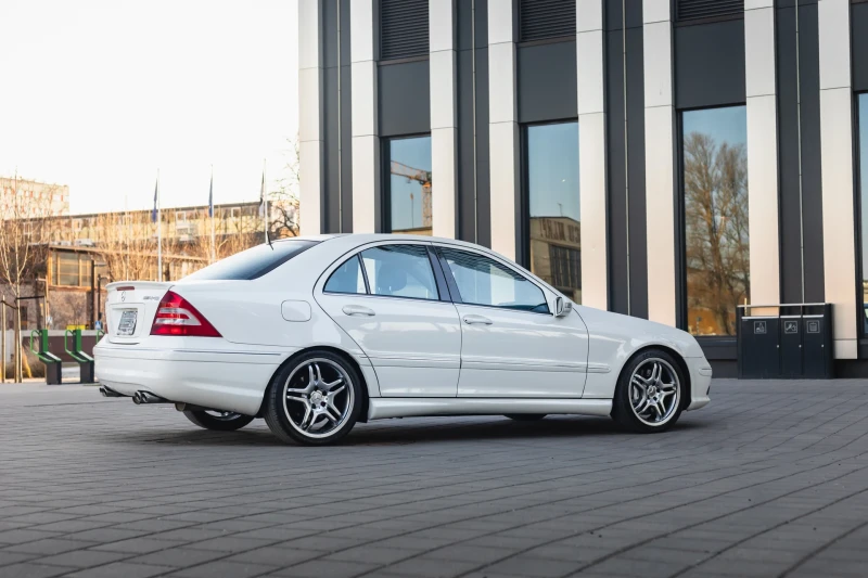 Mercedes-Benz C 55 AMG, снимка 4 - Автомобили и джипове - 48425858