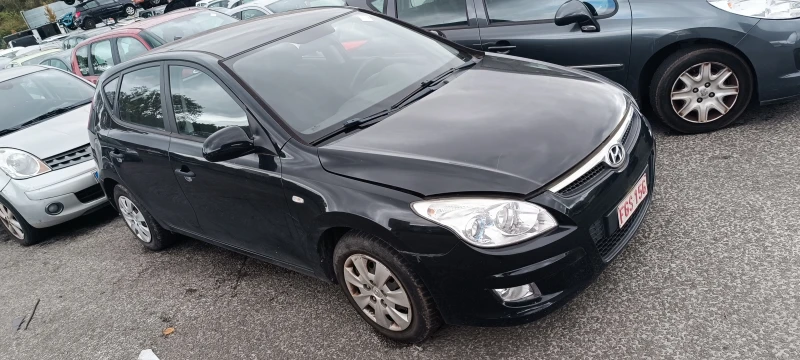 Hyundai I30 1.4i, снимка 2 - Автомобили и джипове - 48569230