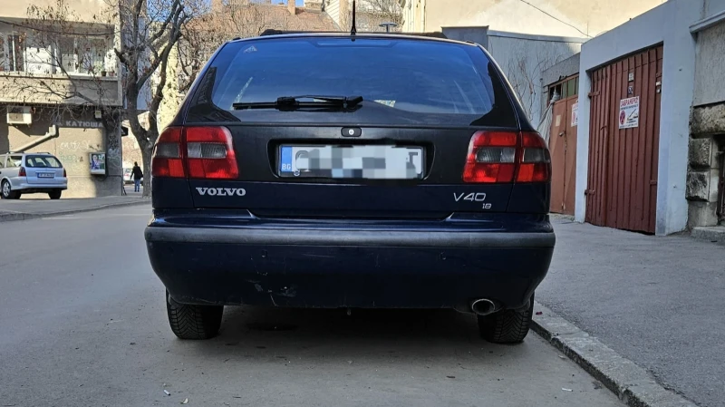 Volvo V40 1.8, снимка 3 - Автомобили и джипове - 48810826