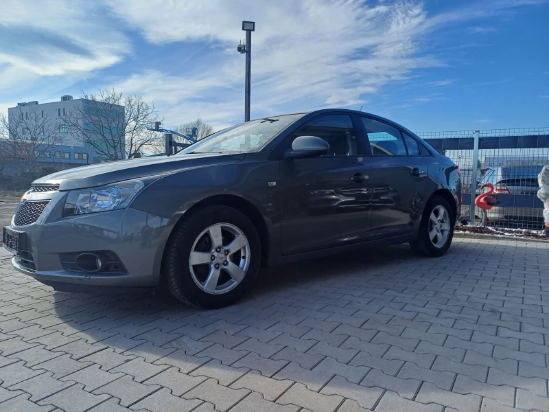 Chevrolet Cruze 1.6i, снимка 3 - Автомобили и джипове - 48938843