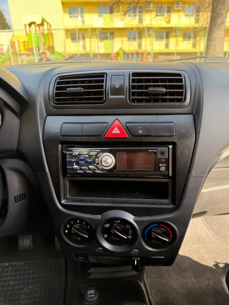 Kia Picanto, снимка 8 - Автомобили и джипове - 49426813