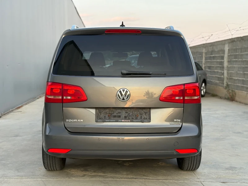 VW Touran 1.6 TDI* Automatic* Navi* Panorama* HighLine* EU5B, снимка 6 - Автомобили и джипове - 51307517