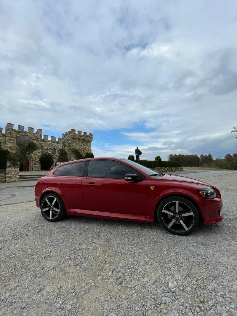Volvo C30 2.4 D5, снимка 2 - Автомобили и джипове - 52740165