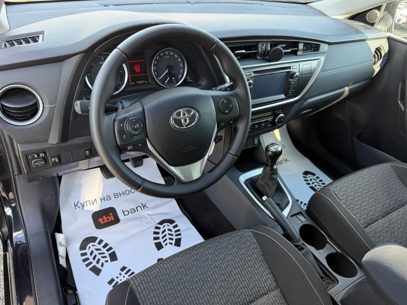 Toyota Auris (KATO НОВА), снимка 12 - Автомобили и джипове - 52753932