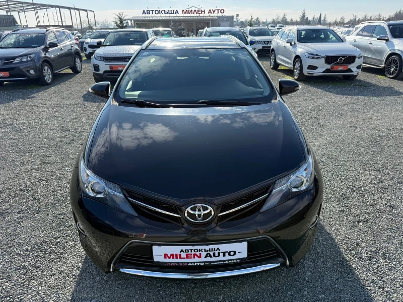 Toyota Auris (KATO НОВА), снимка 2 - Автомобили и джипове - 52753932