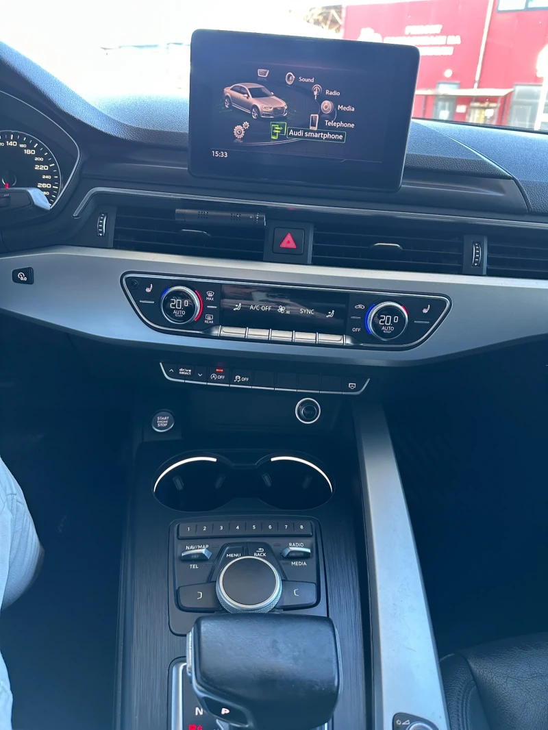 Audi A4 ОБСЛУЖЕНА/НОВИ ГУМИ 8БР/QUATTRO/AMBIENTLIGHT, снимка 16 - Автомобили и джипове - 53112466