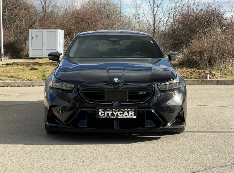 BMW M5 4.4 V8/PLUG-IN/xDrive/CARBON/B&W/HEAD UP/360/, снимка 2 - Автомобили и джипове - 53445738