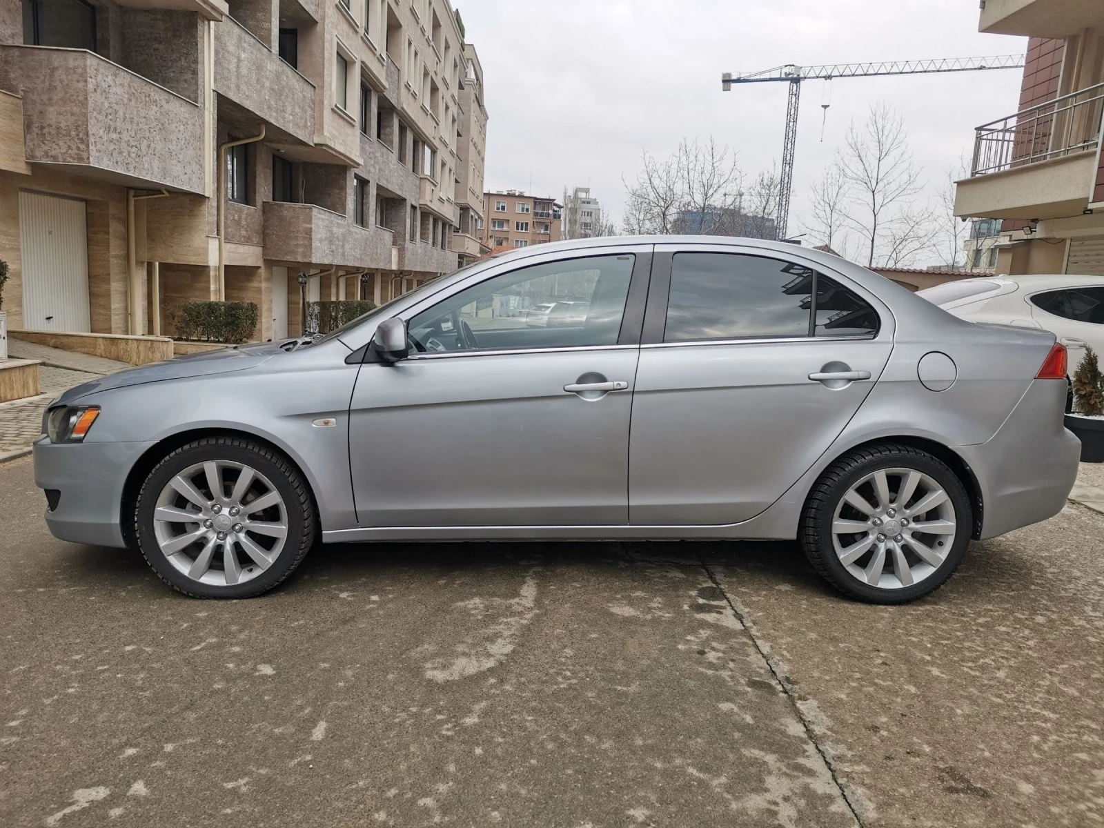 Mitsubishi Lancer 2.0DID - изображение 4