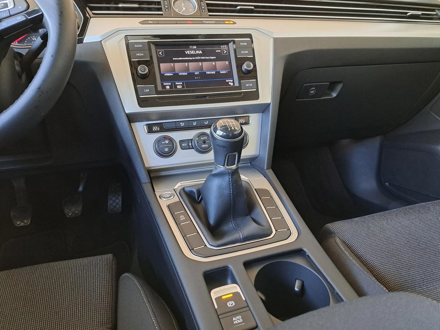 VW Passat SS Comfortline 2.0TDI BMT - изображение 5