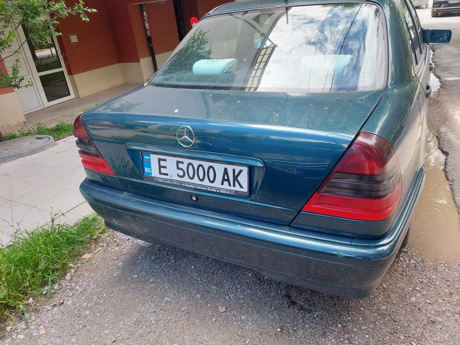 Mercedes-Benz C 180  - изображение 2