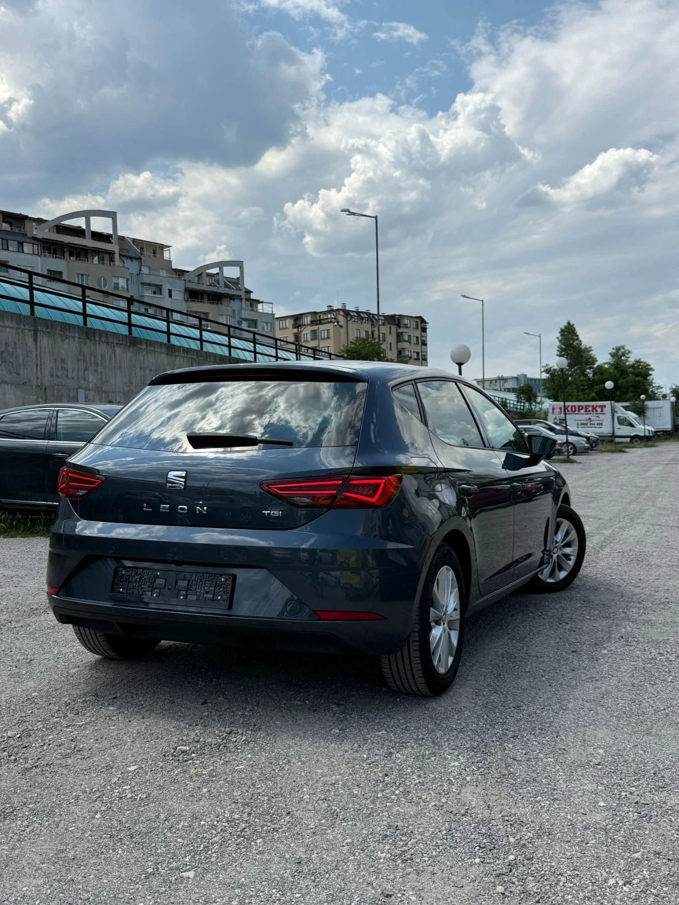 Seat Leon 1.5TGi 131коня FR NAVI КОЖА CARPLAY - изображение 8