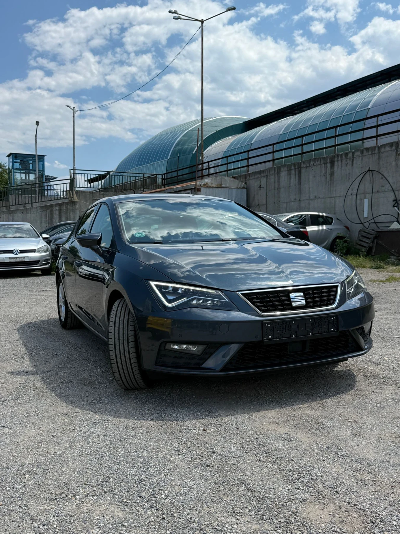 Seat Leon 1.5TGi 131коня FR NAVI КОЖА CARPLAY - изображение 3
