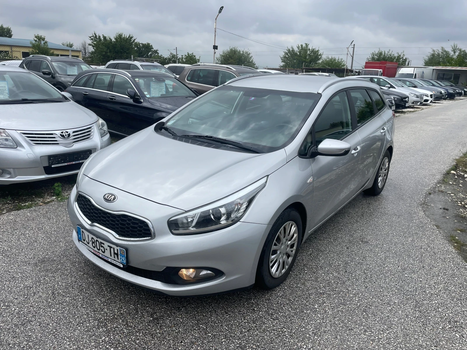 Kia Ceed 1.6 CRDi Navi | Mobile.bg   1