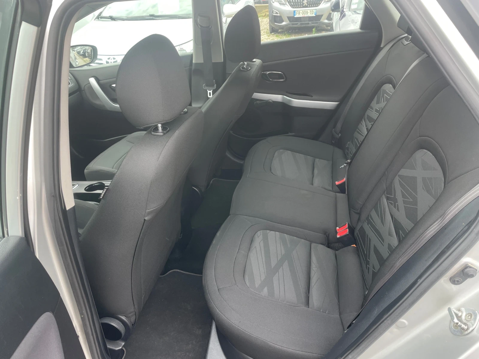 Kia Ceed 1.6 CRDi Navi - изображение 10