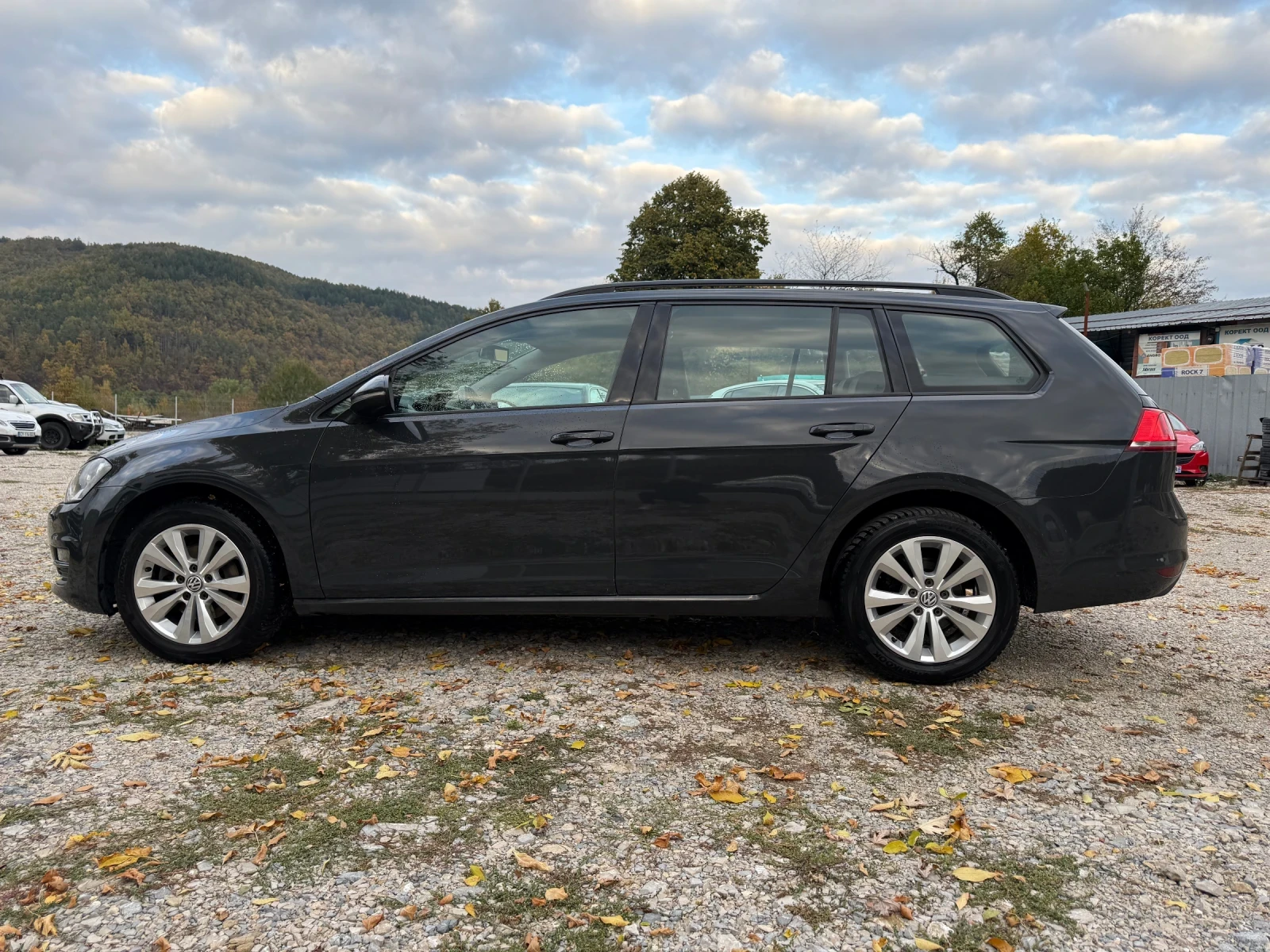 VW Golf Variant 1.6TDI - изображение 8
