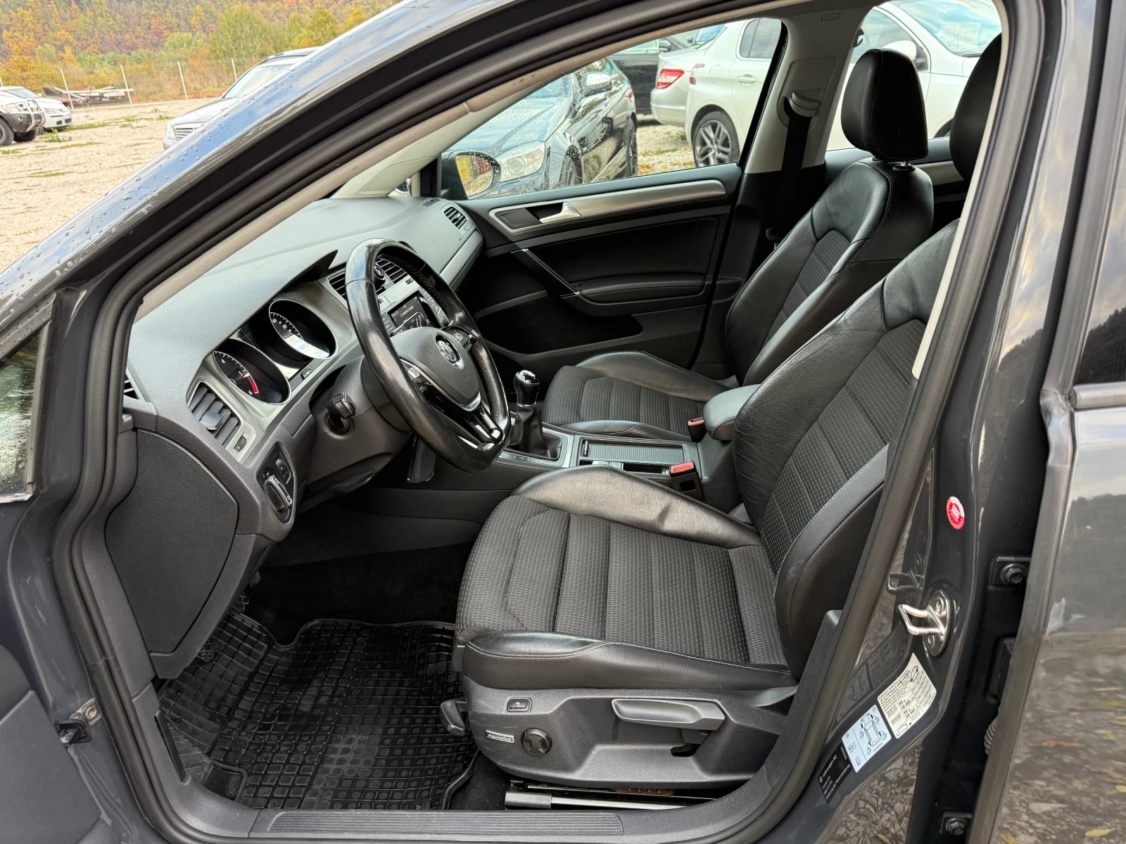 VW Golf Variant 1.6TDI - изображение 10