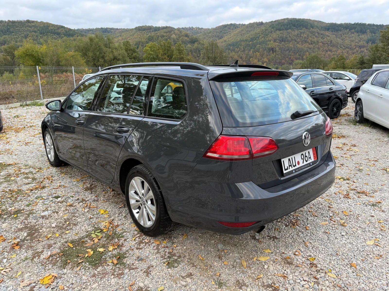 VW Golf Variant 1.6TDI - изображение 7