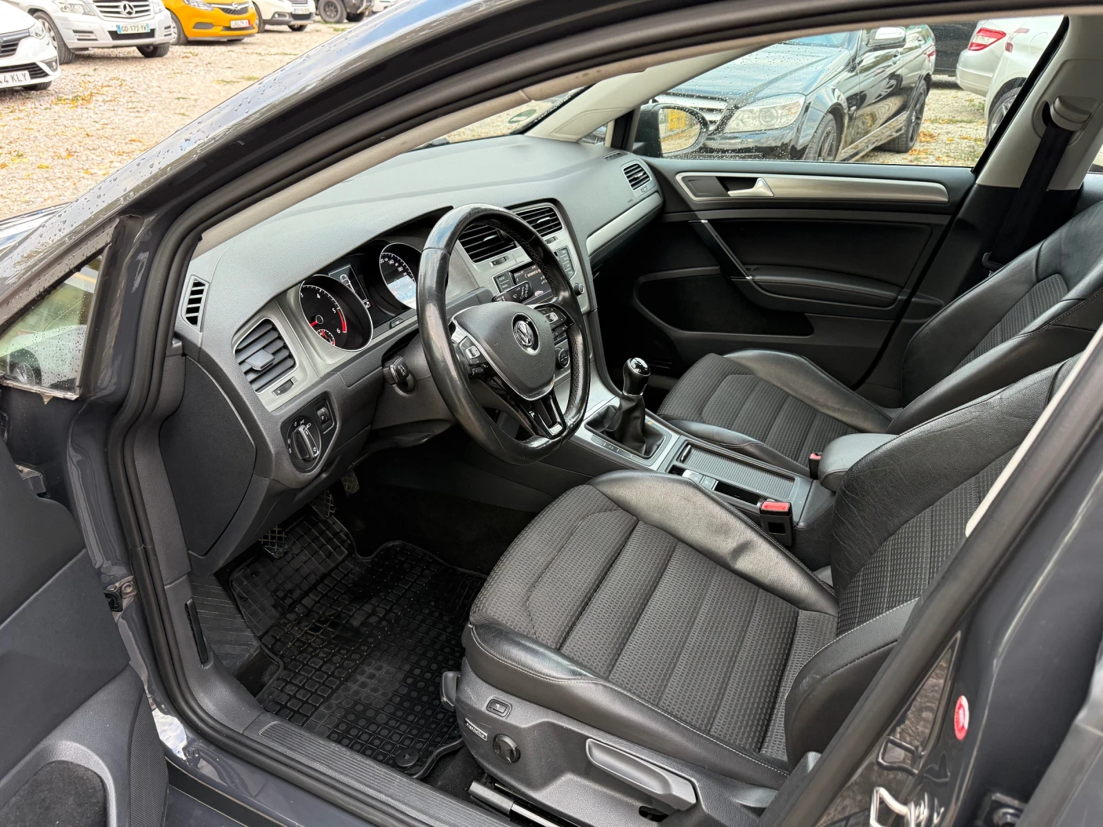 VW Golf Variant 1.6TDI - изображение 9