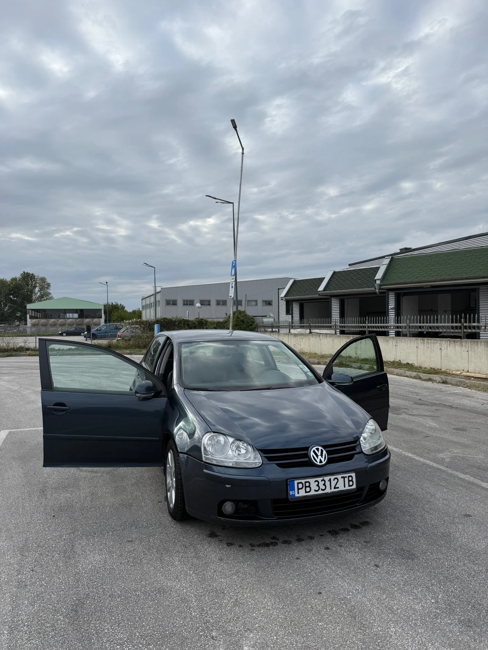 VW Golf Golf 5 2.0TDI  - изображение 2