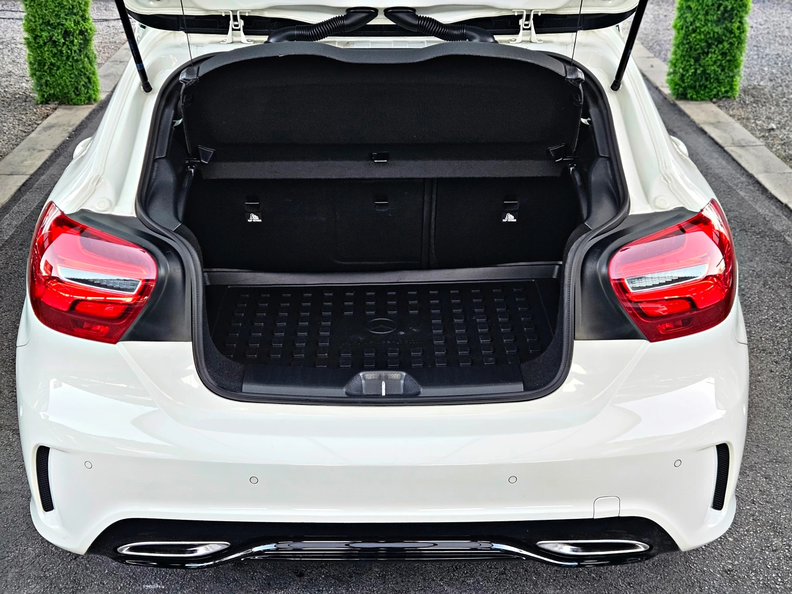 Mercedes-Benz A 180 AMG/FACE/LED/GERMANY/PANORAMA/CAMERA/CAR PLAY/LIZI - изображение 8