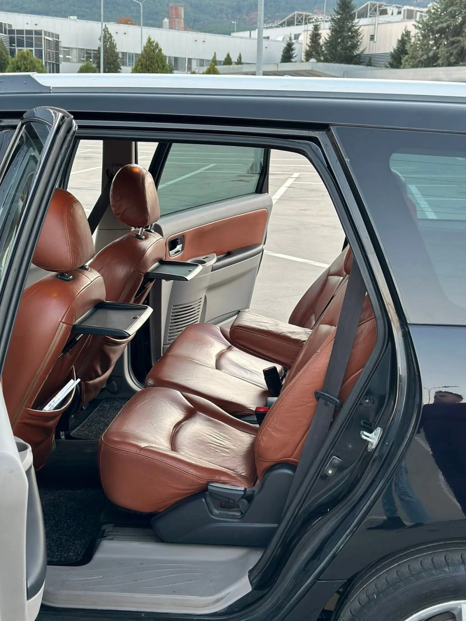 Mitsubishi Grandis  - изображение 5