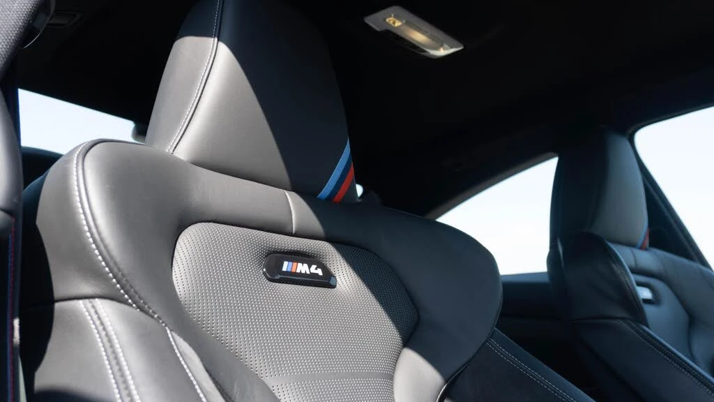 BMW M4 CS - изображение 9